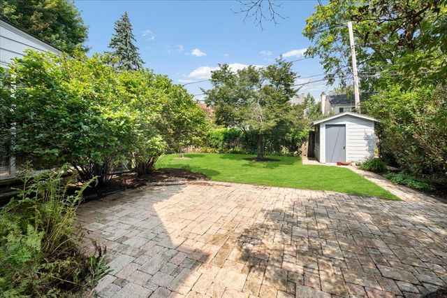 3211 Park Place, Evanston, IL 60201