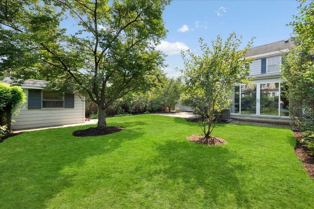 3211 Park Place, Evanston, IL 60201