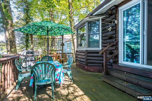 177 Otterhole Road, West Milford, NJ 07480