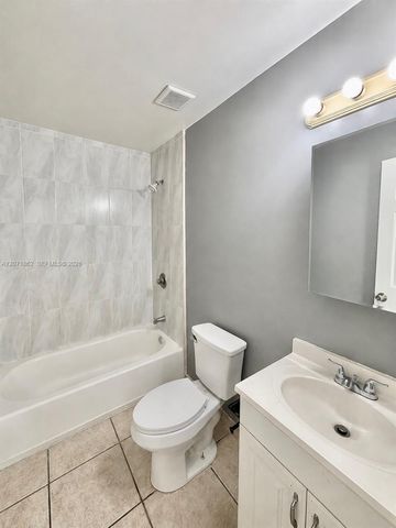 2653 SW 51st Street 1, Fort Lauderdale, FL 33312