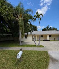 2653 SW 51st Street 1, Fort Lauderdale, FL 33312