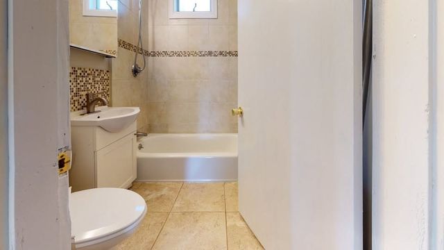 75 Cherry 2, Malden, MA 02148