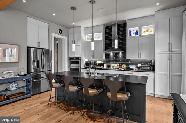 1116 BELMONT AVE, Wyomissing, PA 19610