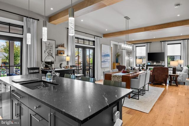 1116 BELMONT AVE, Wyomissing, PA 19610