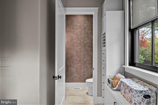 1116 BELMONT AVE, Wyomissing, PA 19610