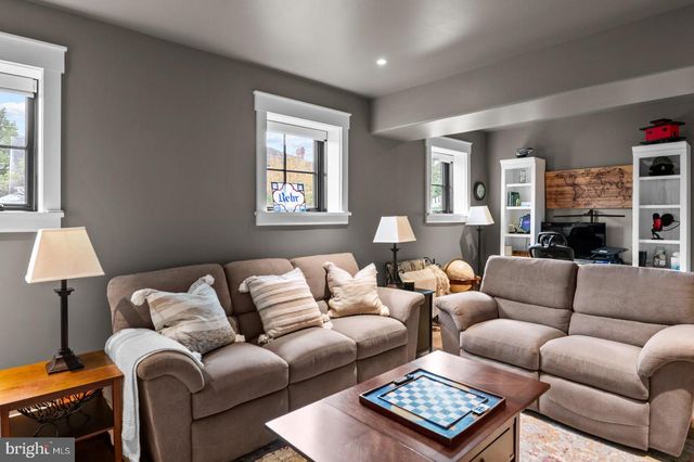 1116 BELMONT AVE, Wyomissing, PA 19610