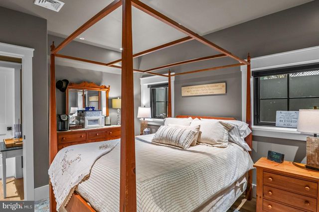 1116 BELMONT AVE, Wyomissing, PA 19610