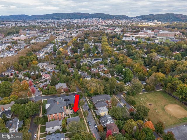 1116 BELMONT AVE, Wyomissing, PA 19610