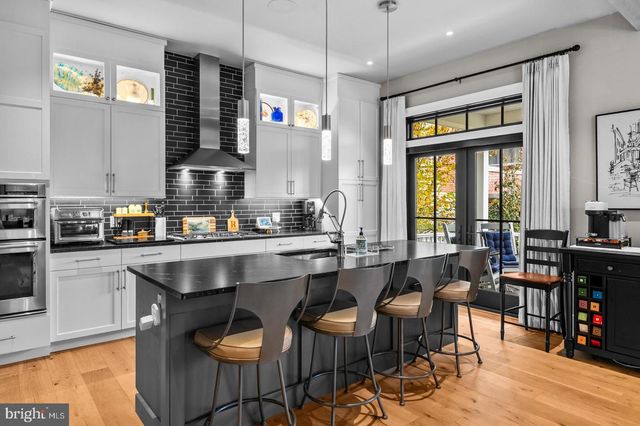 1116 BELMONT AVE, Wyomissing, PA 19610