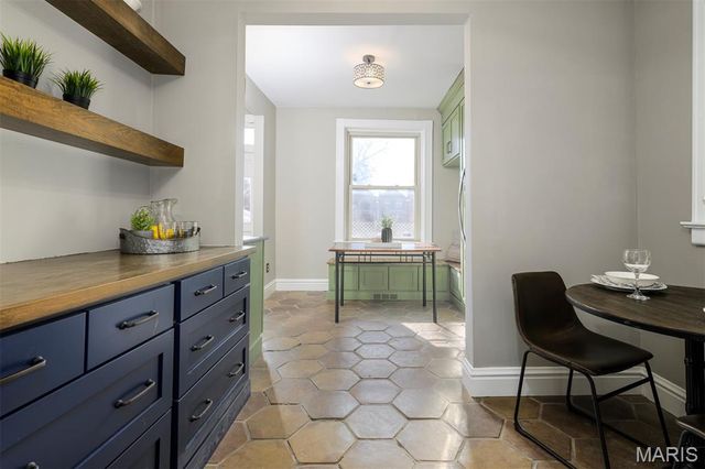 4140 Shaw Boulevard, St Louis, MO 63110