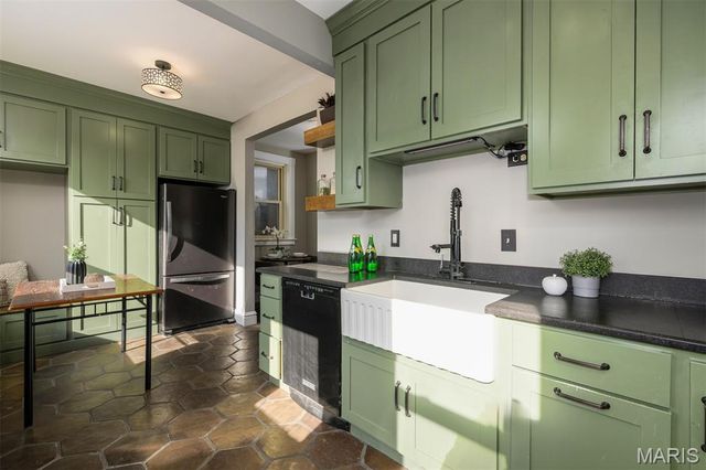 4140 Shaw Boulevard, St Louis, MO 63110