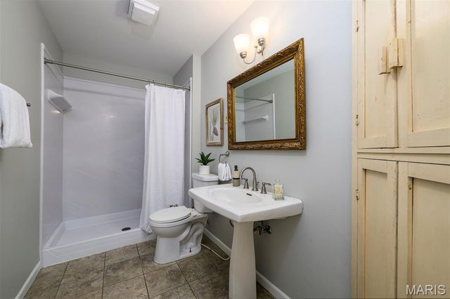 4140 Shaw Boulevard, St Louis, MO 63110