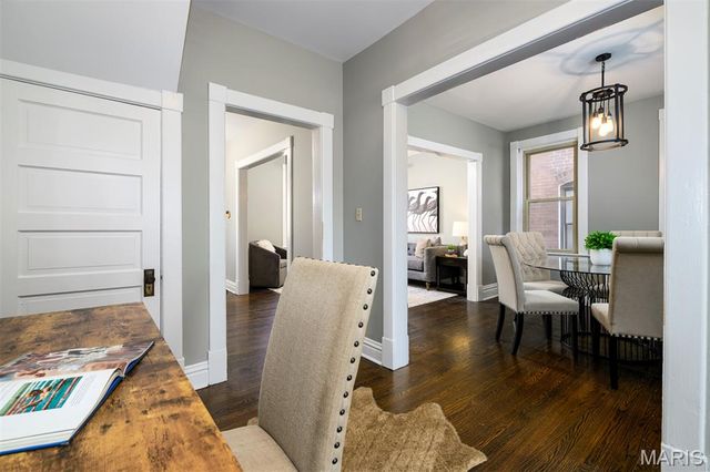 4140 Shaw Boulevard, St Louis, MO 63110