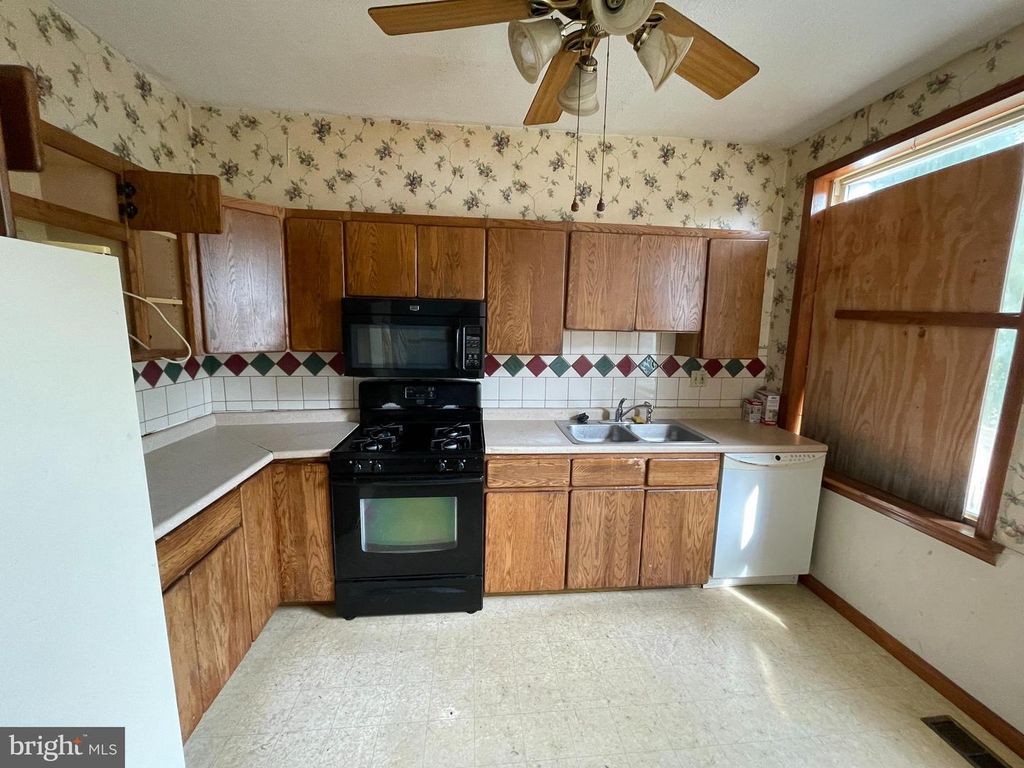 1709 SPENCE ST, Baltimore, MD 21230