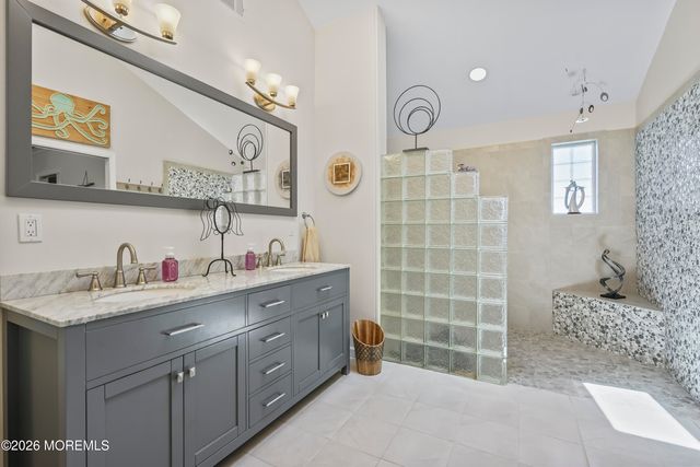 58 Old Bridge Drive, Howell, NJ 07731