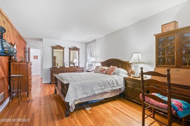58 Old Bridge Drive, Howell, NJ 07731