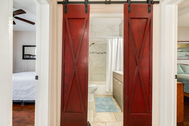 4719 Avenue R, Galveston, TX 77551