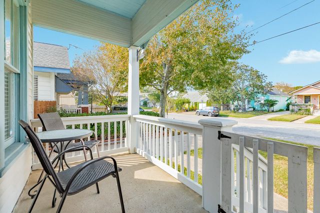 4719 Avenue R, Galveston, TX 77551