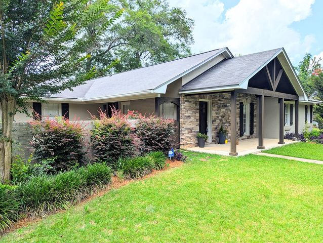 1115 Strathmore Avenue, Dothan, AL 36303