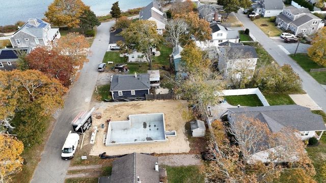 65 Cypress St, Falmouth, MA 02536