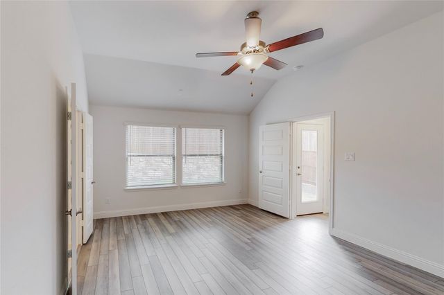 272 Tallgrass Drive, Lavon, TX 75166