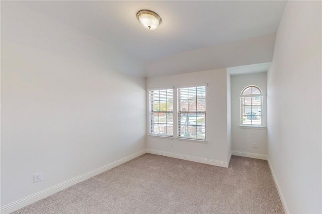 272 Tallgrass Drive, Lavon, TX 75166