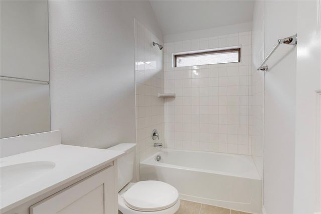 272 Tallgrass Drive, Lavon, TX 75166