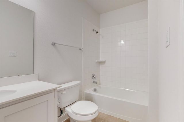 272 Tallgrass Drive, Lavon, TX 75166