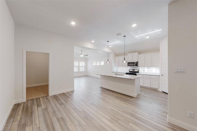 272 Tallgrass Drive, Lavon, TX 75166