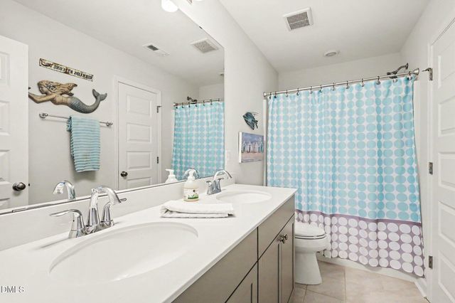 8932 Kitchin Farms Way, Wake Forest, NC 27587