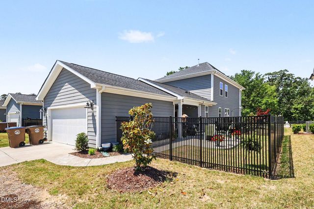 8932 Kitchin Farms Way, Wake Forest, NC 27587