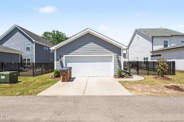 8932 Kitchin Farms Way, Wake Forest, NC 27587