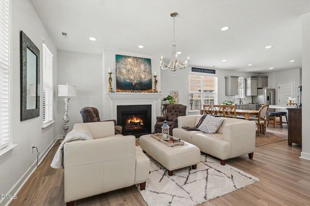 8932 Kitchin Farms Way, Wake Forest, NC 27587