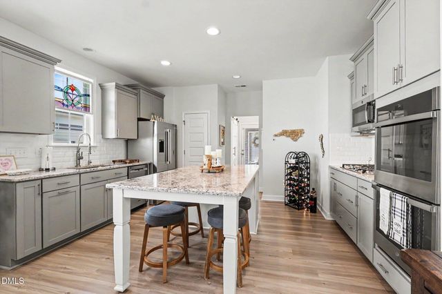 8932 Kitchin Farms Way, Wake Forest, NC 27587