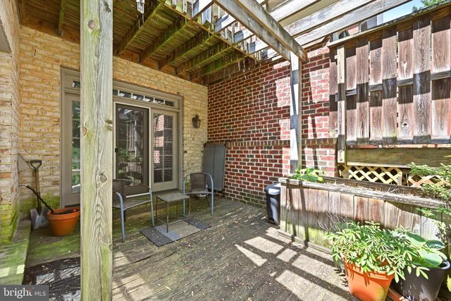 5803 MADAKET RD, Bethesda, MD 20816