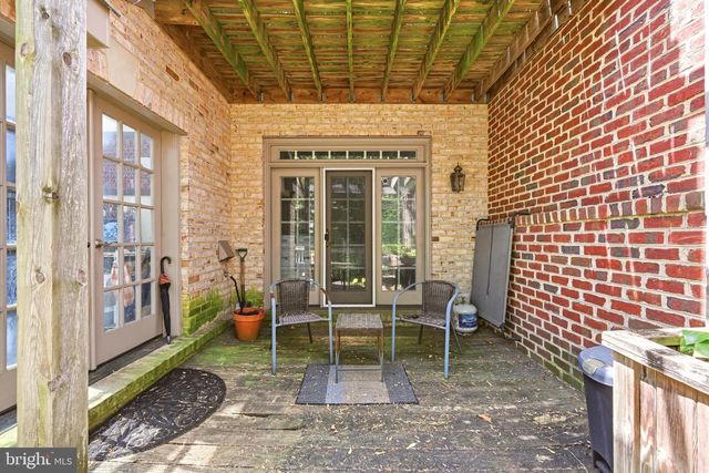 5803 MADAKET RD, Bethesda, MD 20816