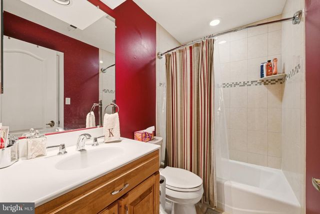 5803 MADAKET RD, Bethesda, MD 20816