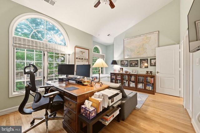 5803 MADAKET RD, Bethesda, MD 20816