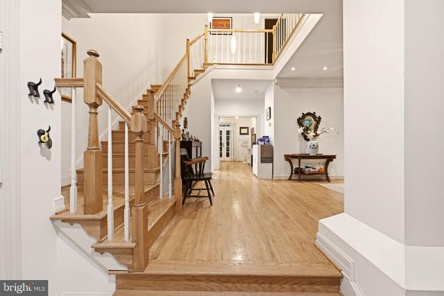 5803 MADAKET RD, Bethesda, MD 20816