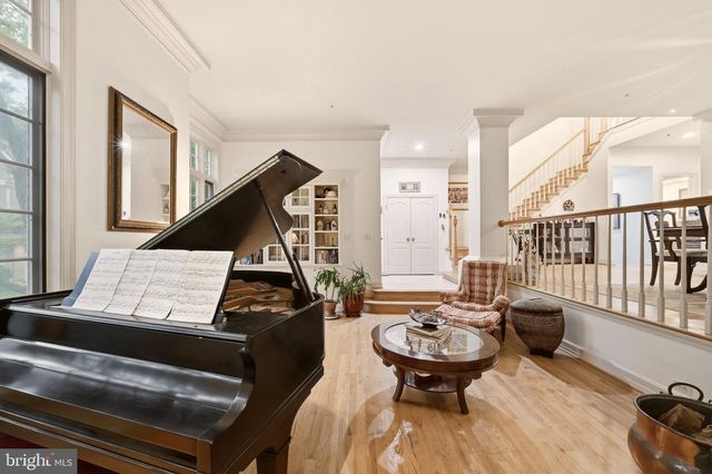 5803 MADAKET RD, Bethesda, MD 20816