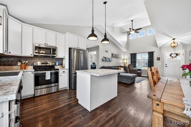 760 Glen Eagle Drive, Troy, MO 63379