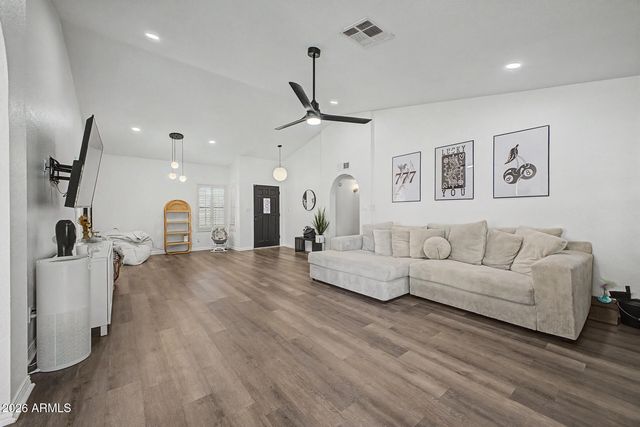 844 E ENCINAS Avenue, Gilbert, AZ 85234