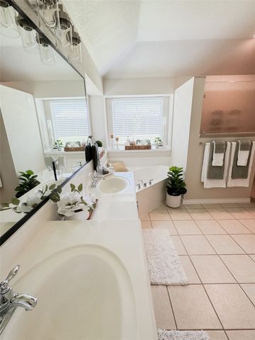 1244 Waters Edge Drive, Rockwall, TX 75087