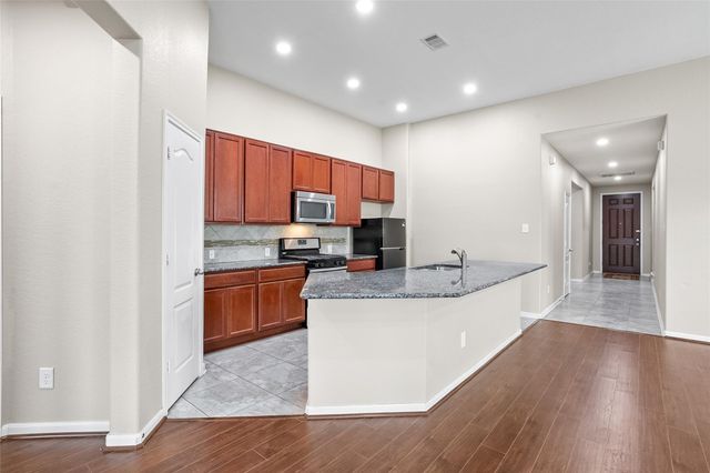 6530 Bayliss Valley Lane, Katy, TX 77449