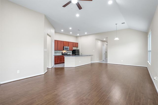 6530 Bayliss Valley Lane, Katy, TX 77449