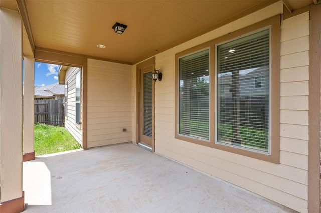 6530 Bayliss Valley Lane, Katy, TX 77449