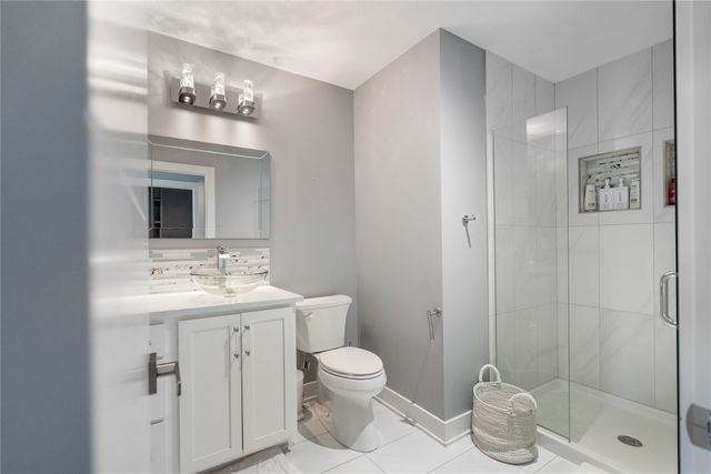 9112 Abram Drive, West Des Moines, IA 50266