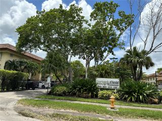 8600 SW 109th Ave 4-211, Miami, FL 33173