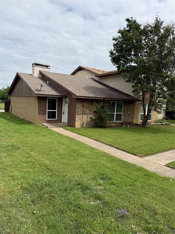1402 S Carrier Parkway 110, Grand Prairie, TX 75051