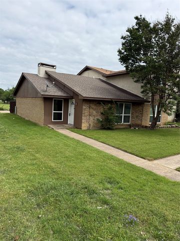 1402 S Carrier Parkway 110, Grand Prairie, TX 75051